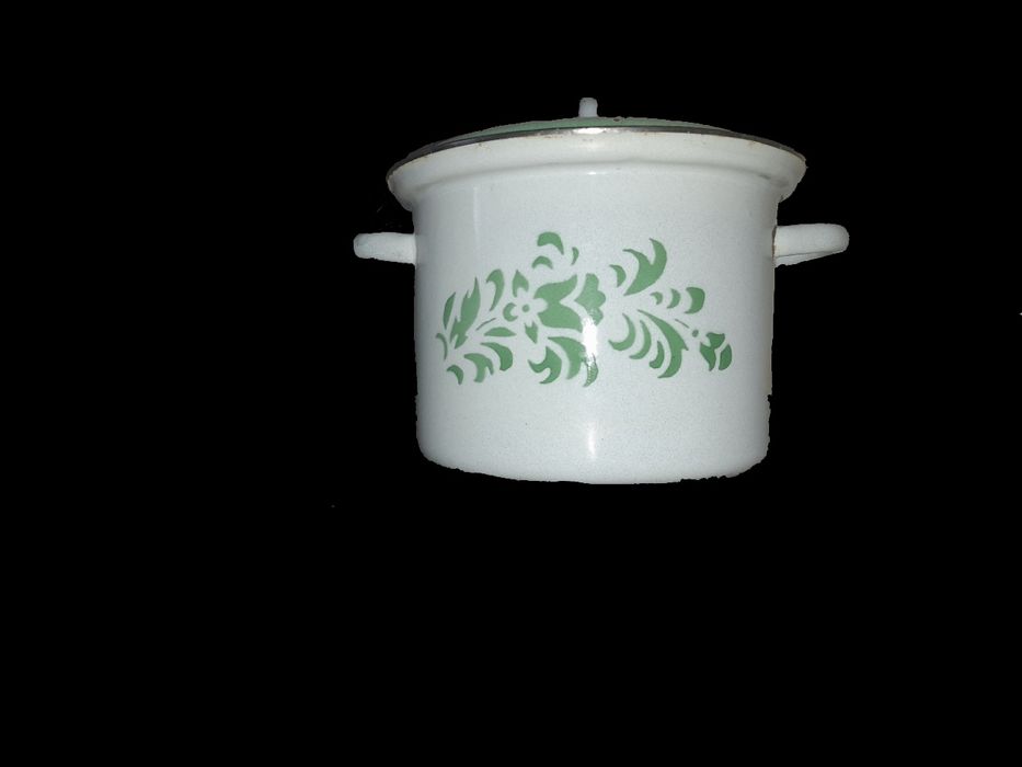 Кастрюля эмалированная