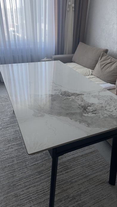 Продам стильний каменный стол