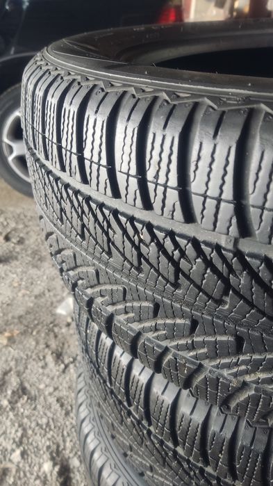 Зимни гуми Goodyear ultragrip 8- 235/55/ 17