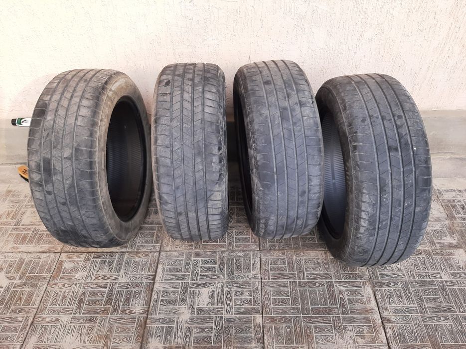 Продается БРИДГЕСТОНЕ шины R17
