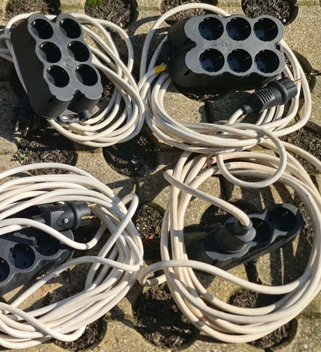 pachet 10 triple/multiprize, lungimi de 2/6/10m, stechere cauciucat