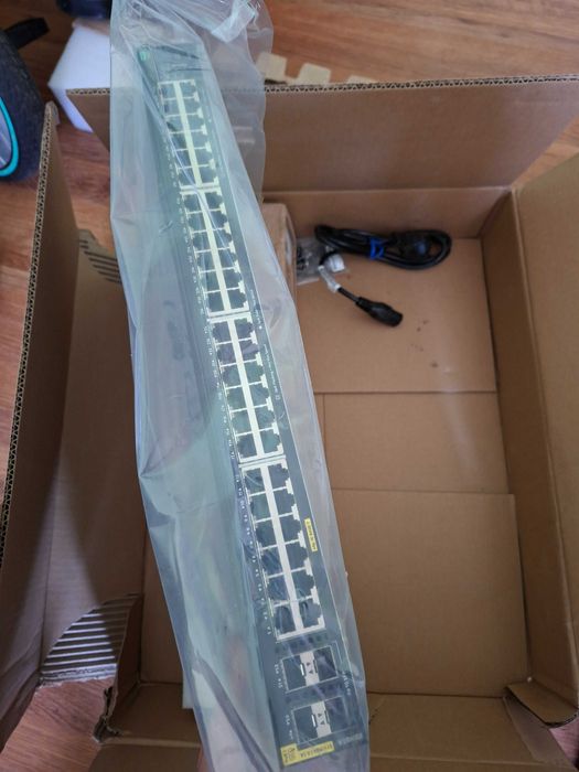 Чисто нов Aruba 6000 48G PoE+ (370W) - Доживотна Гаранция (R8N85A)