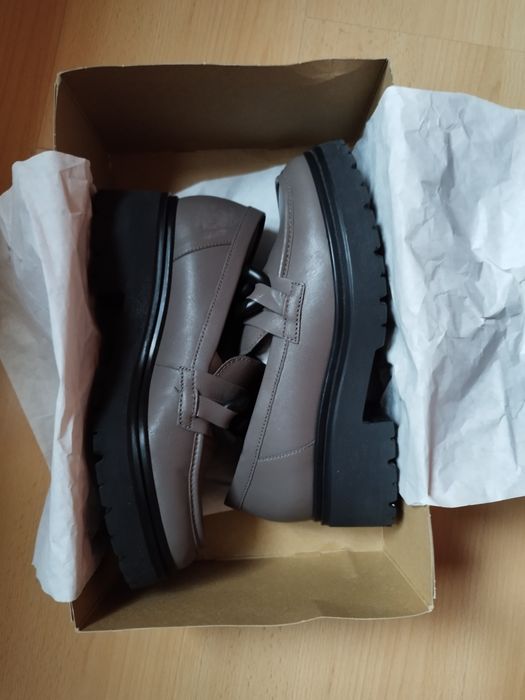 Дамски лоуфъри от естествена кожа на GABOR