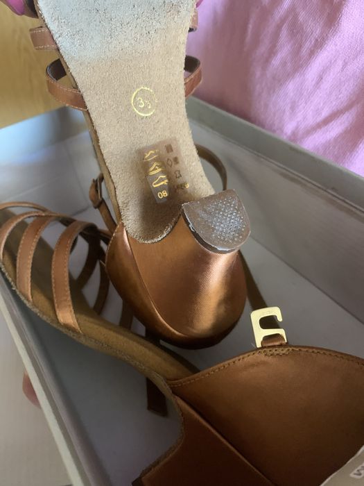 Обувки на ТОК за СПОРТНИ танци