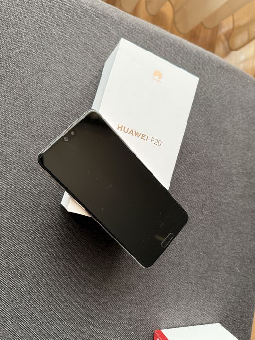 Смарт телефон  Huawei P20