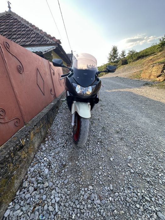 De vanzare! Honda F4