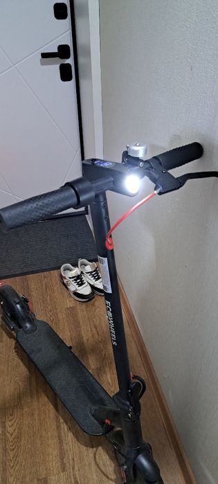 Продам электросамокат GT E-Scooter M365
