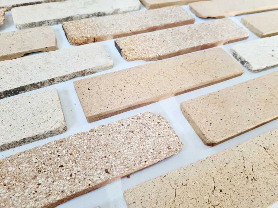 Caramida samota recuperata feliata