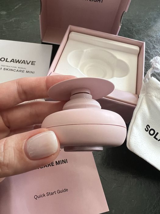Solawave Radiant Renewal 2-in-1 Skincare Mini – lumină roșie + infraroșu