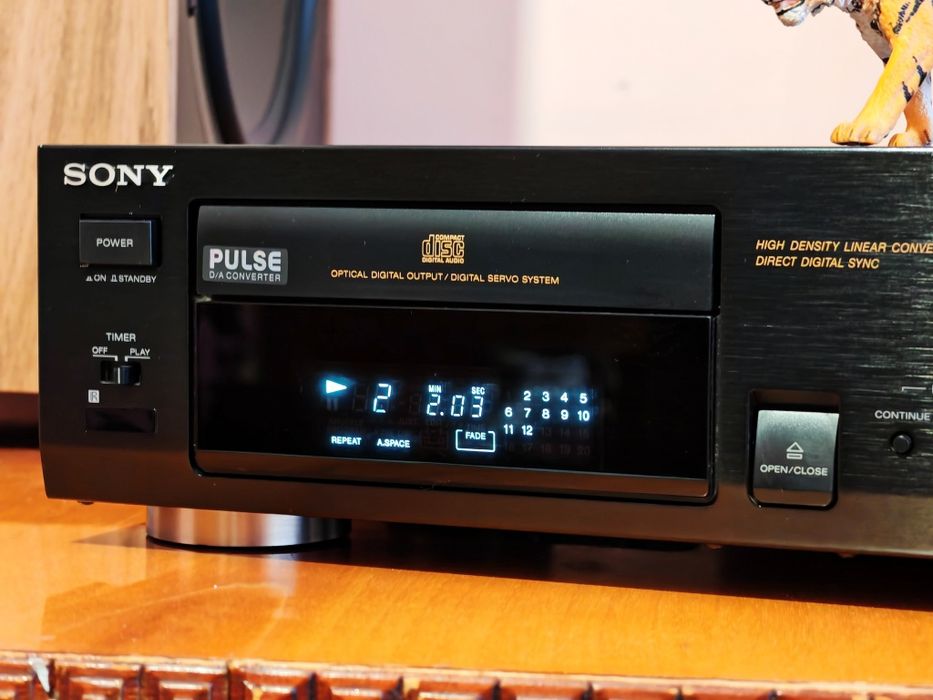 Sony CDP-797. Model ridicat în serie. Date tehnice mari. Preț fix !
