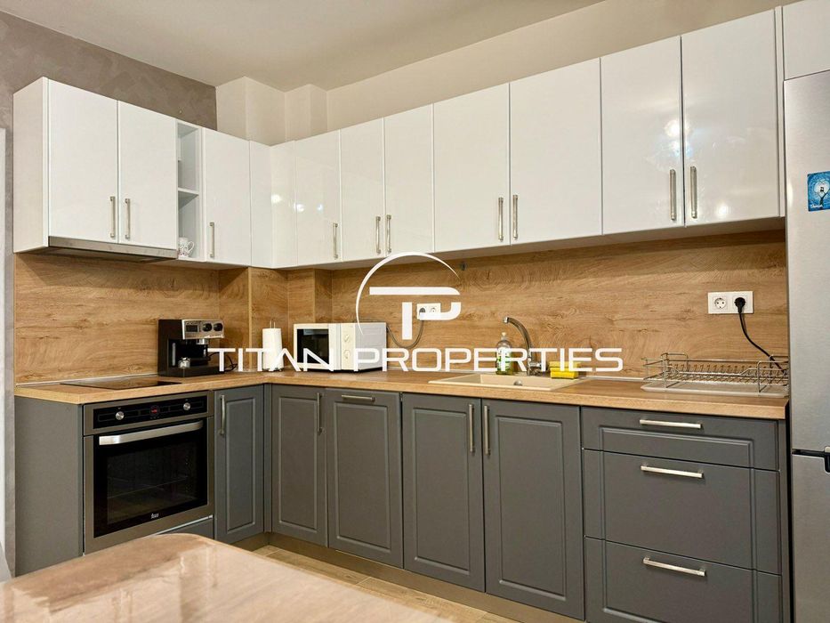 Дава се под наем Тристаен апартамент в Пловдив, Център - 110 кв.м за 714 € - Снимка #6