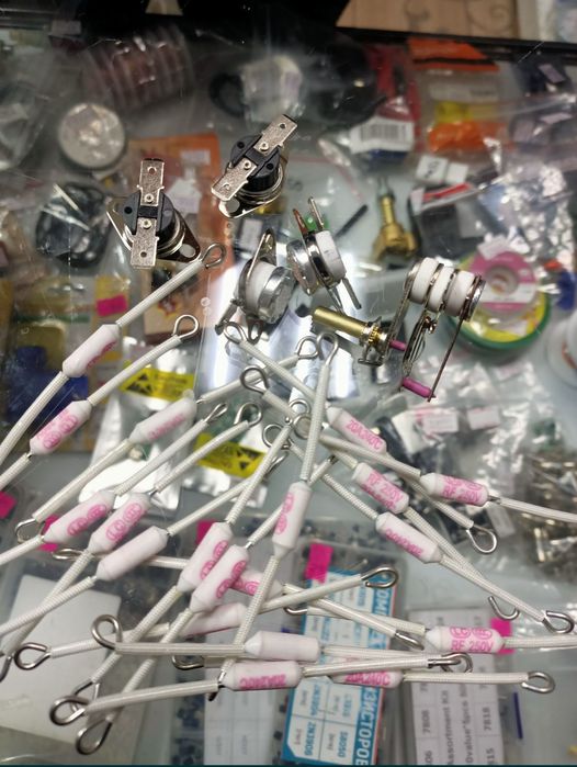 Герконовый датчик,щетки ,транзисторы