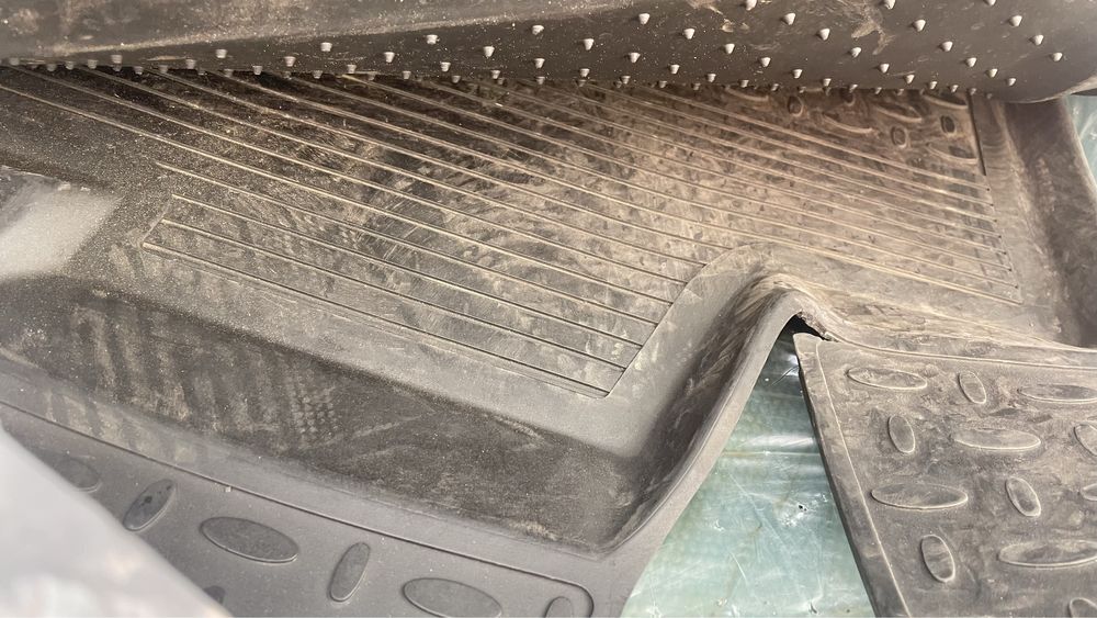 Коврики на Тойота Highlander