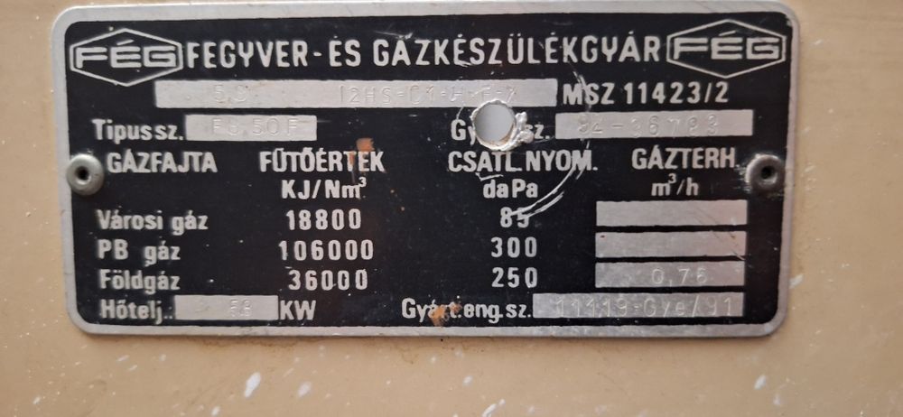 Vând convector pe gaz