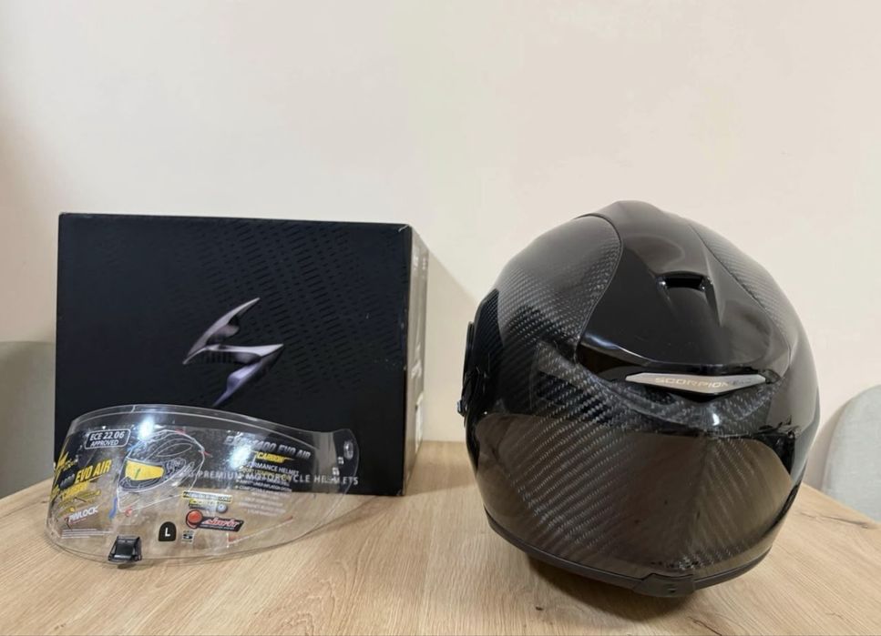 Scorpion EXO 1400 CARBON size L