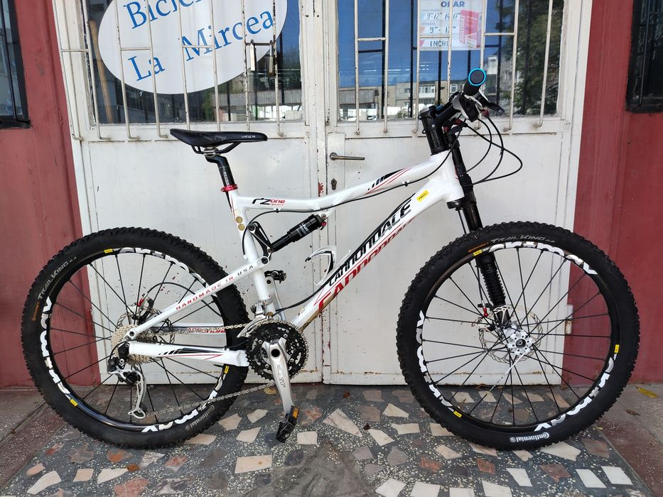Bicicleta full suspensie Cannondale