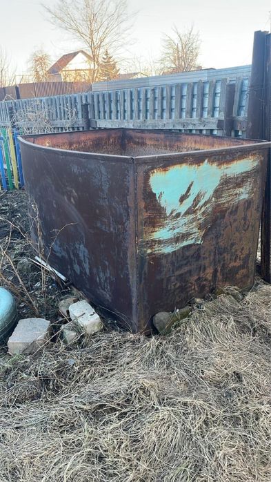 Продам емкость для воды.