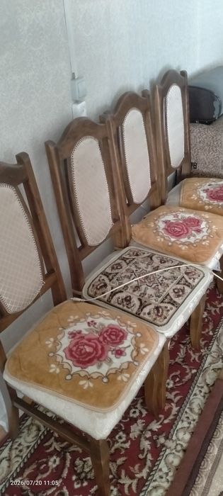 Стол в гостиную, стол в кухню, письменный стол