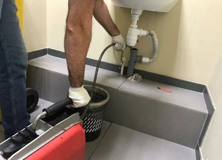 Чистка канализации.