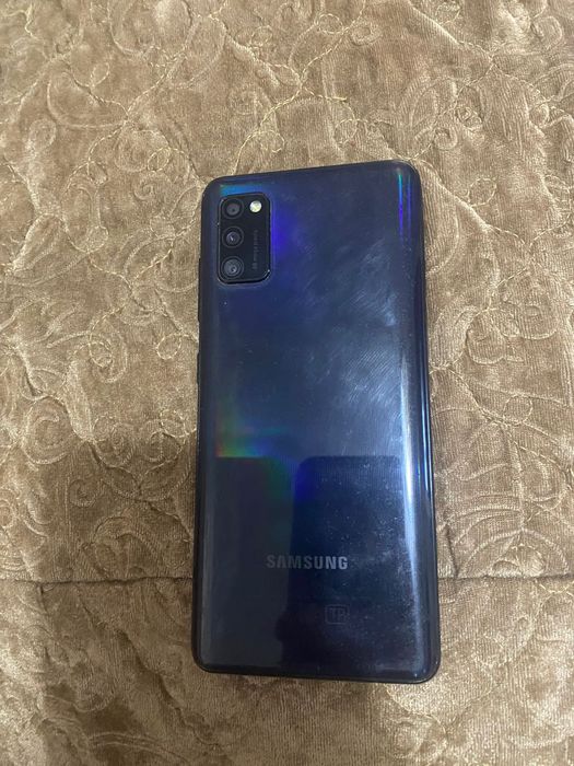 Продам самсунг а41