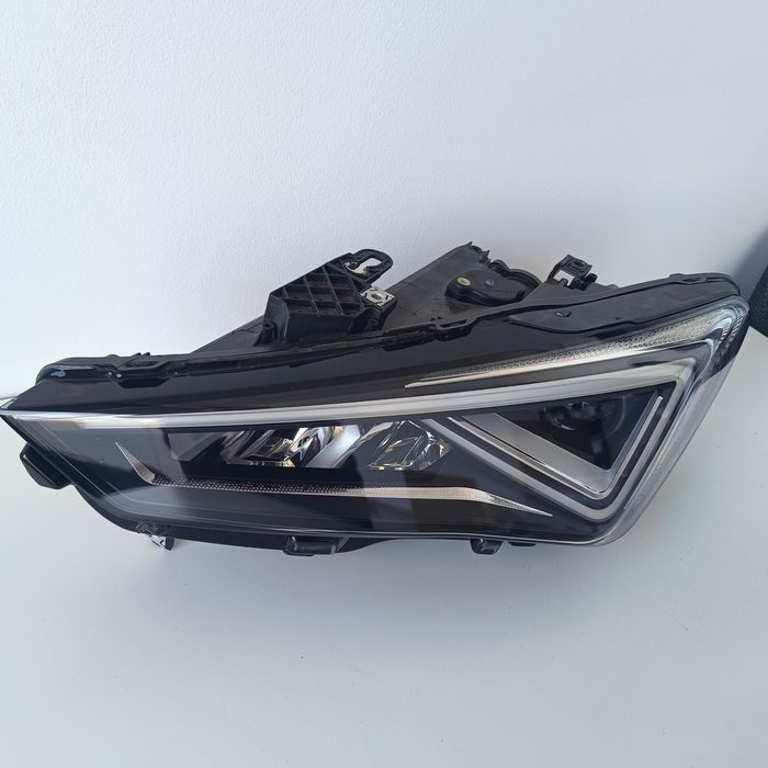 Ляв фар за Сеат Леон 4, Seat Leon ляв фар 5FB.941.007.G