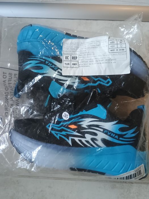 Чисто нови ролкови детски обувки с подвижни колела