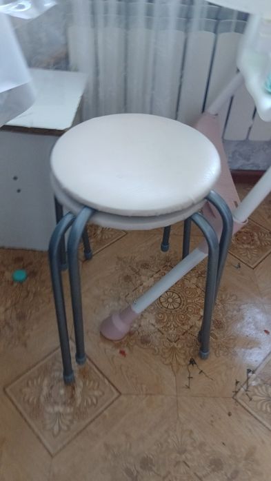 Табуретки очень в хорошем состояний