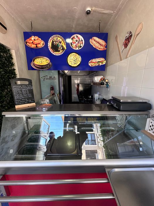 Продава се бизнес за бързо хранене – възможност и на части