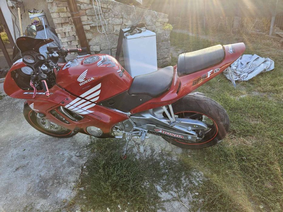 Продава се Honda CBR 600