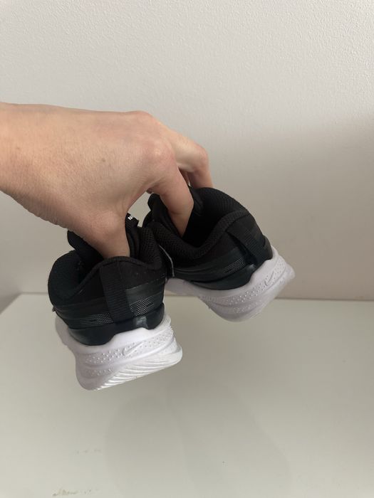 Бебешки маратонки Nike