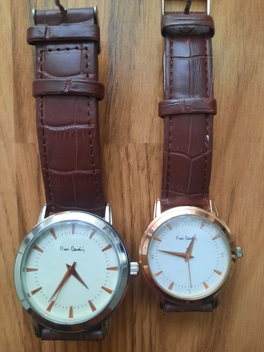 Ceasuri diferite modele.