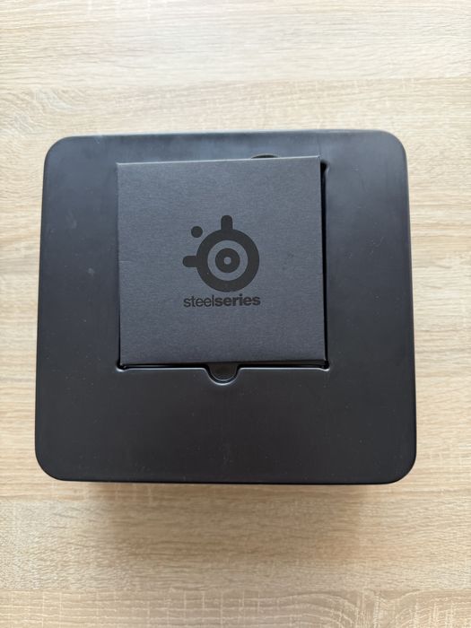 Casti editie limitata SteelSeries 9H Fnatic edition