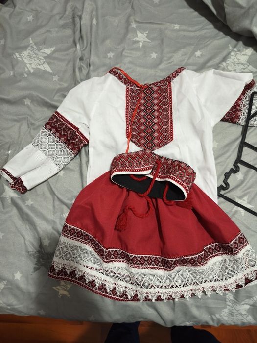 Costum popular fetiță