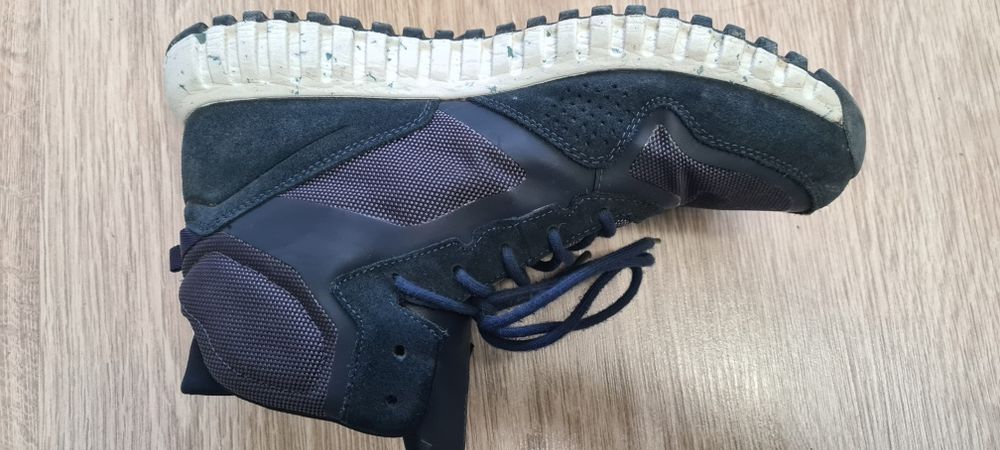 Зимни обувки висок клас водоустойчиви и топлоустойчиви Helly Hansen 43