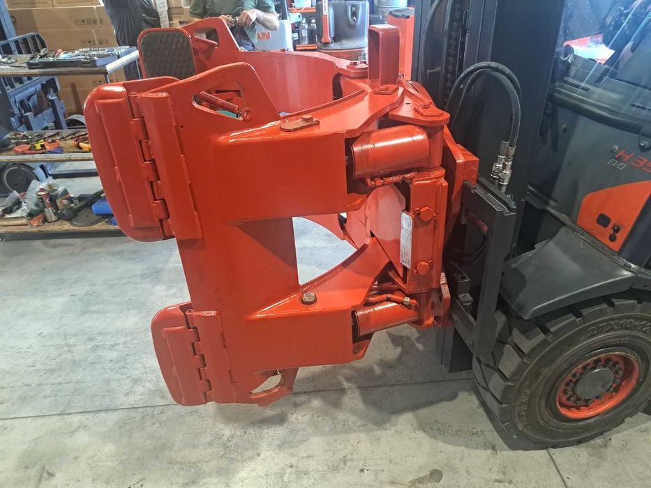 Bolzoni Auramo RA-300NJ – хидравлично захващане 3 000 кг, 180° въртене