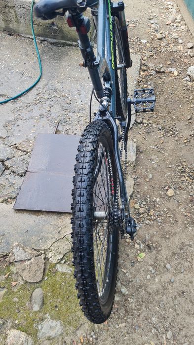 Vând bicicleta în stare buna