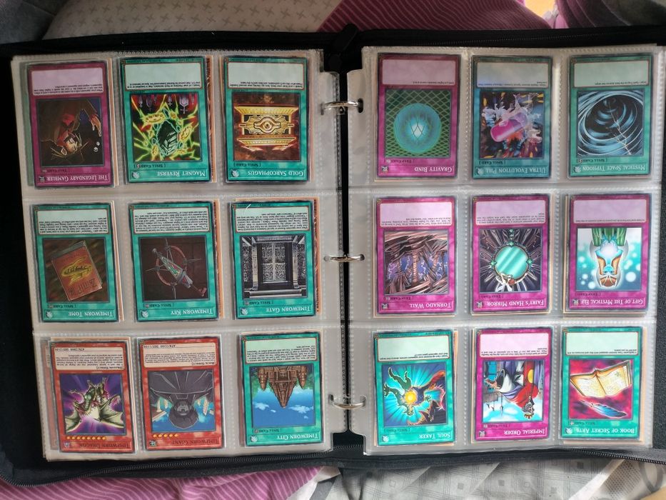 Карти Yu Gi Oh , вижте описанието