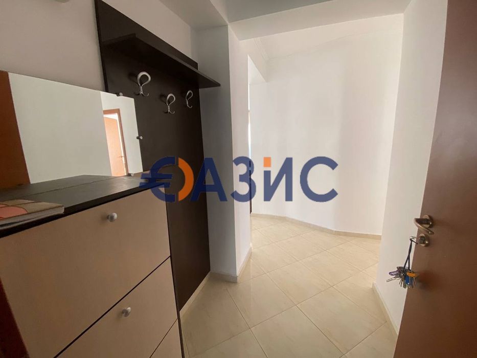 Продава се Тристаен апартамент в Свети Влас - 158 кв.м за 529 €/кв.м - Снимка #1