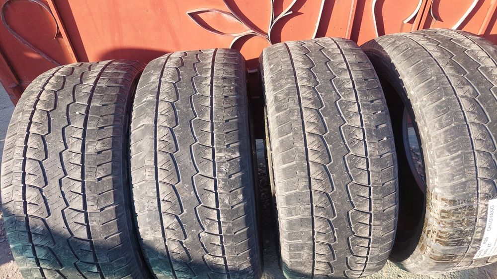 продаю б/шины 285/50/28