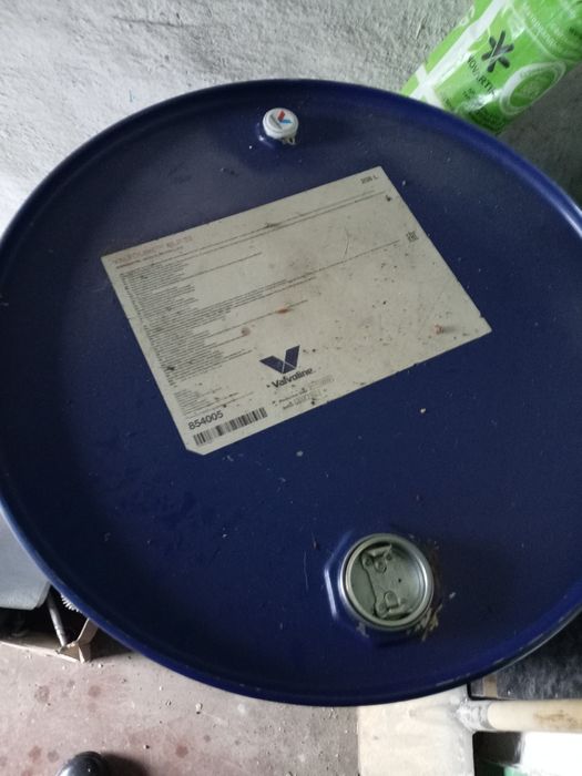 Продам бочку железную