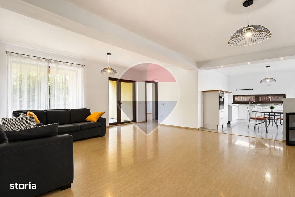 Casa individuala spatioasa cu 6 camere, cu gradina de 572 mp in Gulia