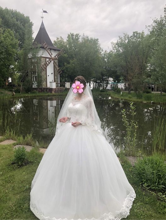 Свадебное платье