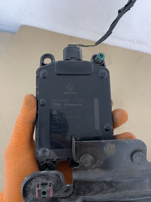 Distronic senzor radar Renault Megane 4 IV 284381994R an 2015-2023