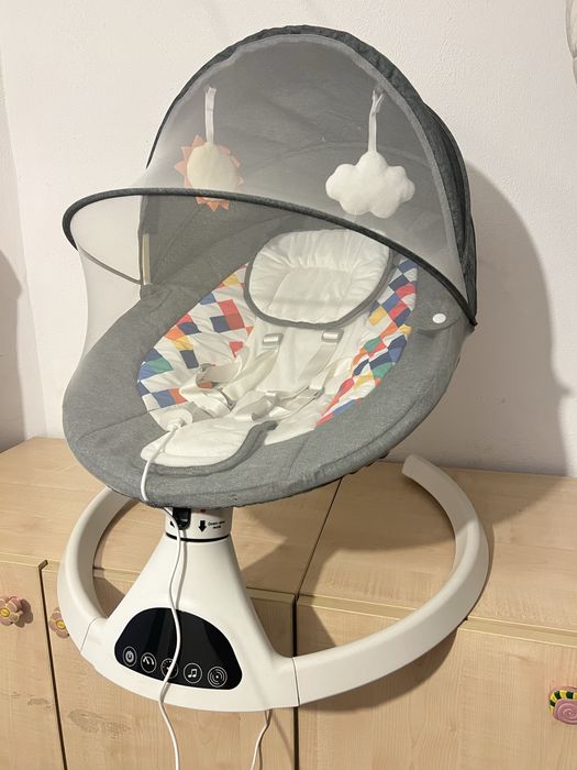 Leagan electric pentru bebelusi cu 5 viteze