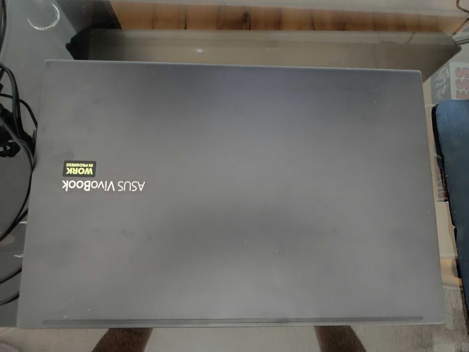 Asus Vivobook 8Gb intel core i7.