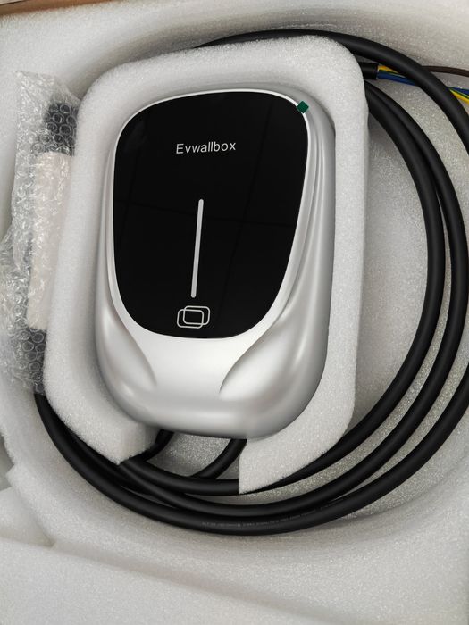 7kVt 32A 1 fazali  panelli va panelsiz 3 xil rangi  EVwallbox