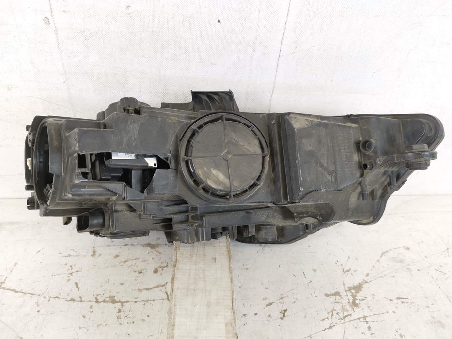 Фар Ляв Лед Ксенон Ауди А3 8В [фейслифт] [ - ] Оригинален Повреден Far