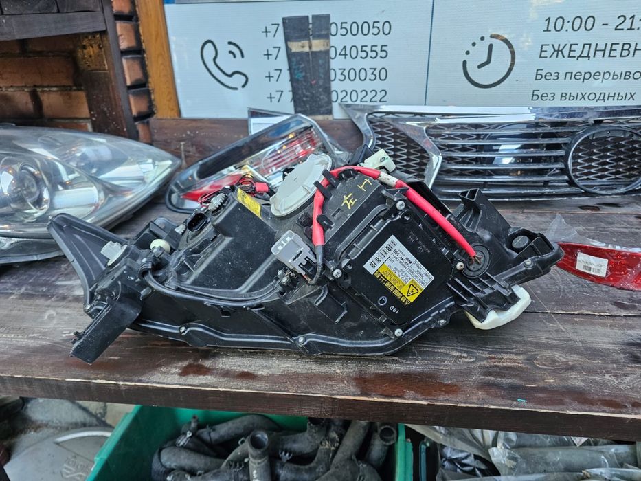 Левая фара RX350