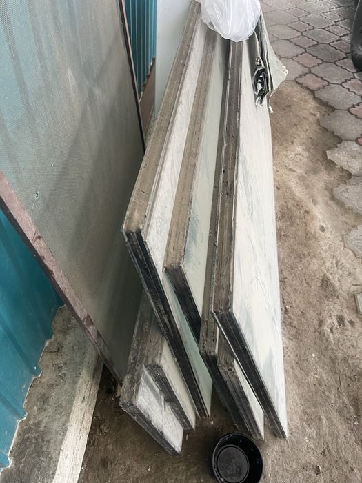 Дверь пластиковая и стекло тройное