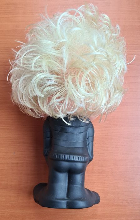 Papusa Aradeanca Ștrengar Coșar